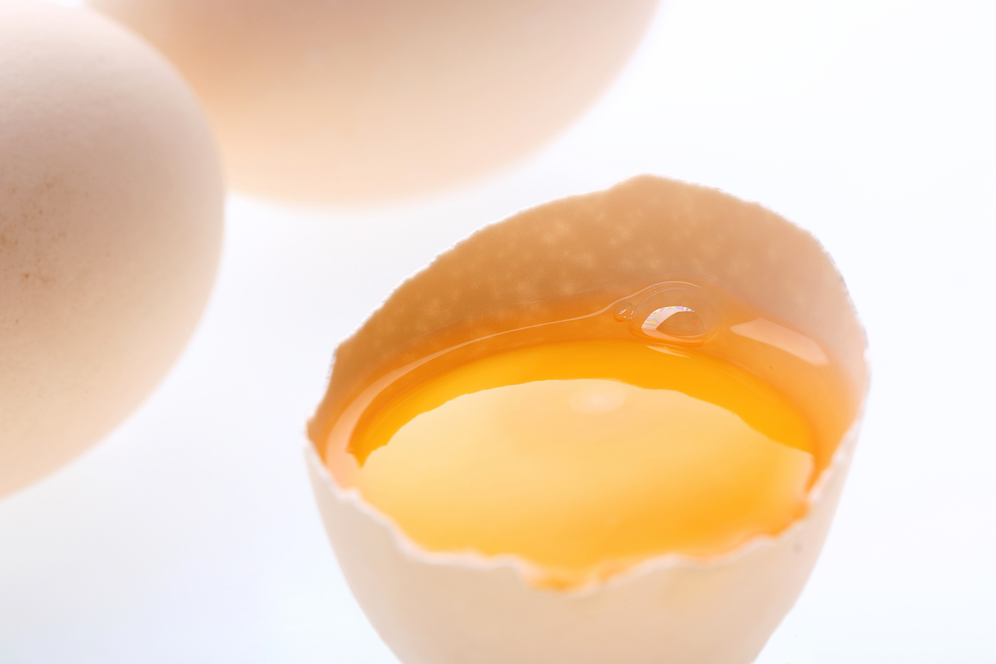 蛋黄颜色越深，营养价值就越高？