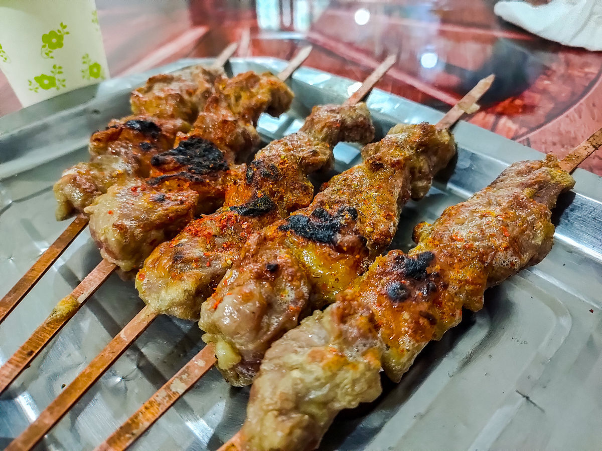 新疆羊肉串家常做法，在家也能烤出夜市风味